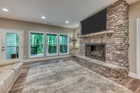 Living - 167 Brian Lane Erwin Tn 37650, Erwin, TN 37650 photo 1 of 4