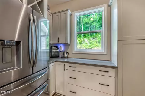 Kitchen - 167 Brian Lane Erwin Tn 37650, Erwin, TN 37650 photo 7 of 7
