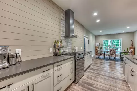 Kitchen - 167 Brian Lane Erwin Tn 37650, Erwin, TN 37650 photo 2 of 7