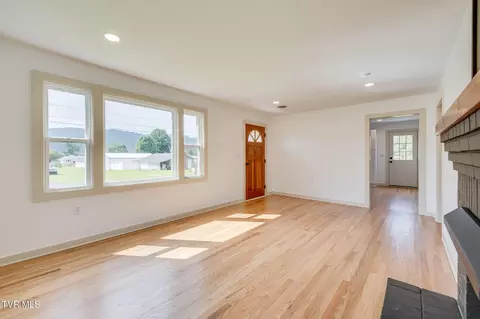 Living - 108 Witcher Street Erwin Tn 37650, Erwin, TN 37650 photo 3 of 4