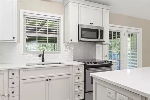 Kitchen - 511 Headtown Road Jonesborough Tn 37659, Jonesborough, TN 37659 photo 3 of 3