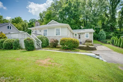 3233 Clover Street Kingsport Tn 37664, Kingsport, TN 37664