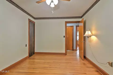 Bedroom - 226 Bank Drive Fall Branch Tn 37656, Fall Branch, TN 37656 photo 2 of 9