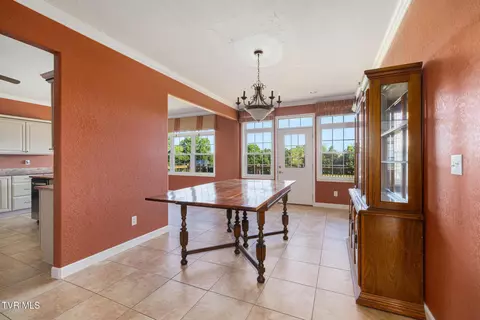 Dining - 101 Kitty Hawk Drive Chuckey Tn 37641, Chuckey, TN 37641 photo 1 of 2