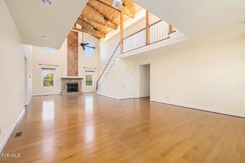 Living - 101 Kitty Hawk Drive Chuckey Tn 37641, Chuckey, TN 37641 photo 3 of 5