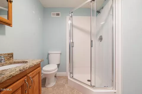 Bath - 101 Kitty Hawk Drive Chuckey Tn 37641, Chuckey, TN 37641 photo 4 of 4