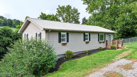 1061 Wilburn Road Whitesburg Tn 37891, Whitesburg, TN 37891