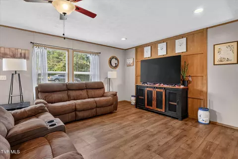 Living - 110 Maxine Road Fall Branch Tn 37656, Fall Branch, TN 37656 photo 3 of 3