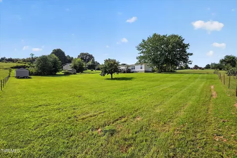 Exterior - 110 Maxine Road Fall Branch Tn 37656, Fall Branch, TN 37656 photo 4 of 8