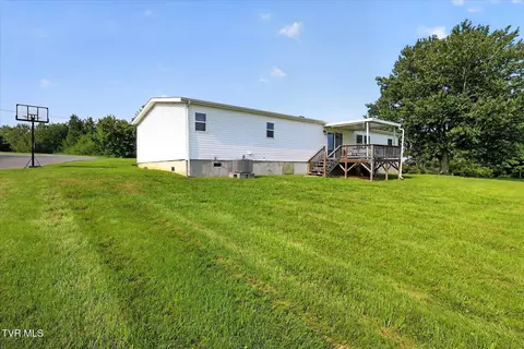 Exterior - 110 Maxine Road Fall Branch Tn 37656, Fall Branch, TN 37656 photo 5 of 8