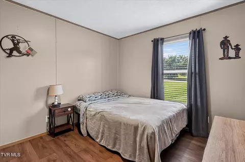 Bedroom - 110 Maxine Road Fall Branch Tn 37656, Fall Branch, TN 37656 photo 5 of 9