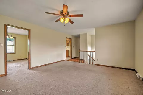 Living - 24260 Junction Drive Bristol Va 24202, Bristol, VA 24202 photo 4 of 8