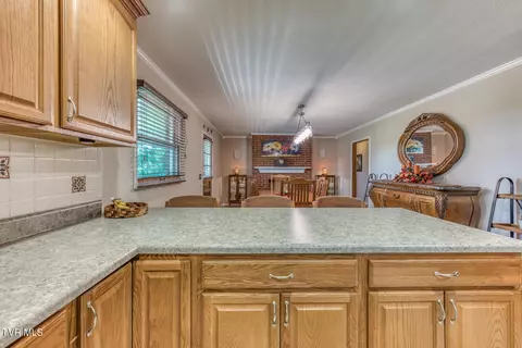 Kitchen - 2917 Highway 81 Fall Branch Tn 37656, Fall Branch, TN 37656 photo 3 of 6
