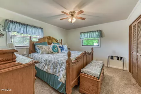 Bedroom - 2917 Highway 81 Fall Branch Tn 37656, Fall Branch, TN 37656 photo 3 of 5