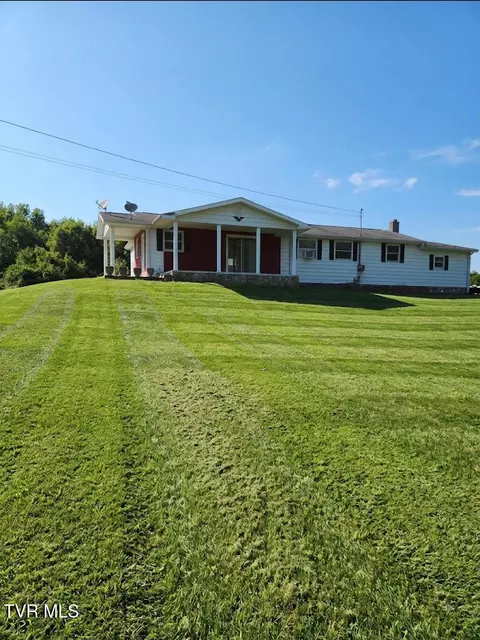 220 Gillispie Road Pounding Mill Va 24637, Pounding Mill, VA 24637