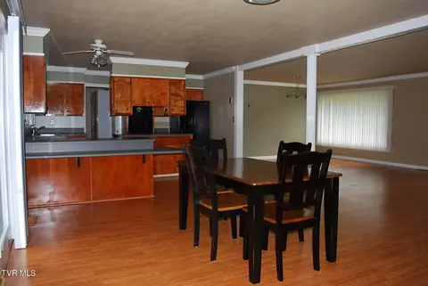 Dining - 123 Rolling Hills Road Erwin Tn 37650, Erwin, TN 37650 photo 4 of 6