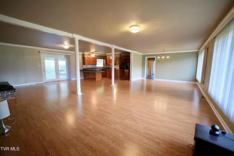 Living - 123 Rolling Hills Road Erwin Tn 37650, Erwin, TN 37650 photo 2 of 11