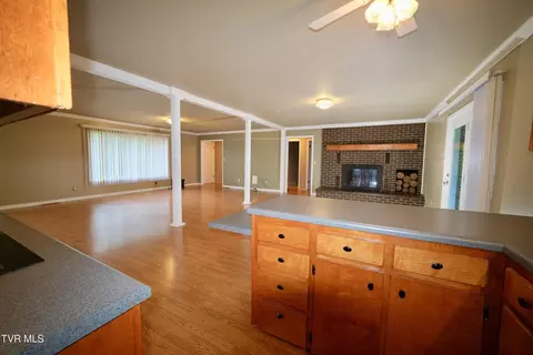 Living - 123 Rolling Hills Road Erwin Tn 37650, Erwin, TN 37650 photo 11 of 11