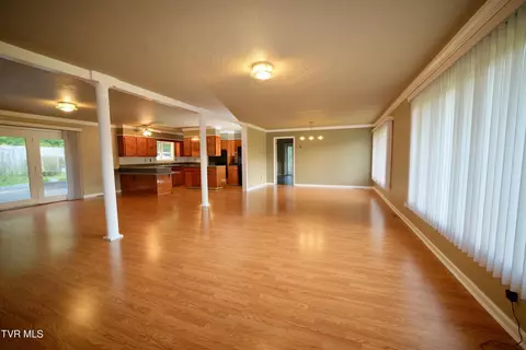 Living - 123 Rolling Hills Road Erwin Tn 37650, Erwin, TN 37650 photo 8 of 11