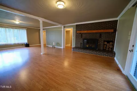 Living - 123 Rolling Hills Road Erwin Tn 37650, Erwin, TN 37650 photo 1 of 11