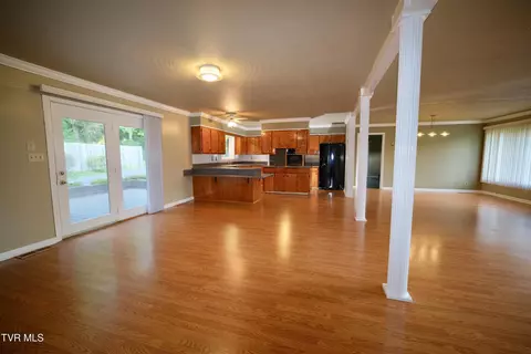 Living - 123 Rolling Hills Road Erwin Tn 37650, Erwin, TN 37650 photo 10 of 11
