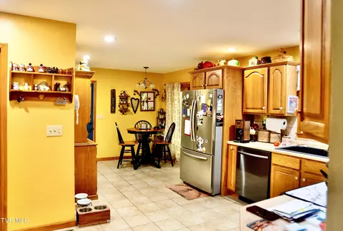 Kitchen - 804 SW Nash Street Wise Va 24293, Wise, VA 24293 photo 2 of 2