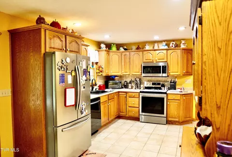 Kitchen - 804 SW Nash Street Wise Va 24293, Wise, VA 24293 photo 1 of 2