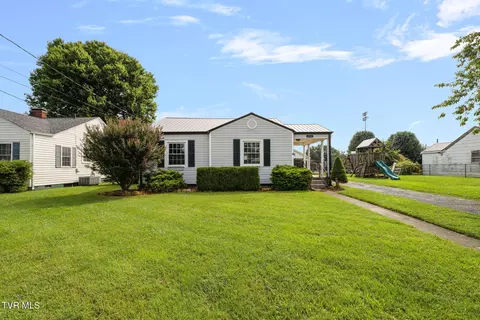 408 Holly Lane Elizabethton Tn 37643, Elizabethton, TN 37643