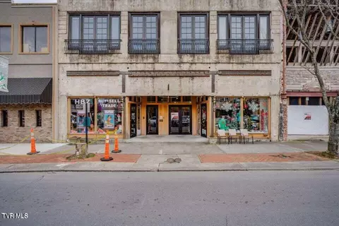 217 Broad Street Apt 300 Kingsport Tn 37660, Kingsport, TN 37660