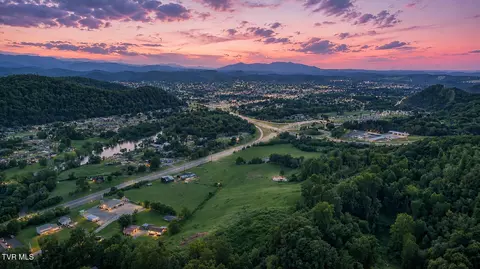 143 Highway 91 Elizabethton Tn 37643, Elizabethton, TN 37643