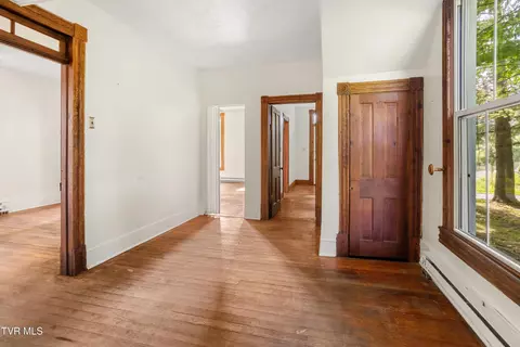 Entry Way - 343 Magnolia Drive Glade Spring Va 24340, Glade Spring, VA 24340 photo 3 of 3