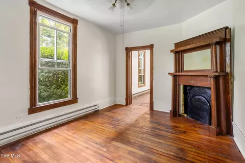 Living - 343 Magnolia Drive Glade Spring Va 24340, Glade Spring, VA 24340 photo 1 of 4
