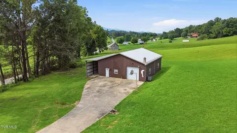 Exterior - 961 Pemberton Road Bristol Tn 37620, Bristol, TN 37620 photo 18 of 19