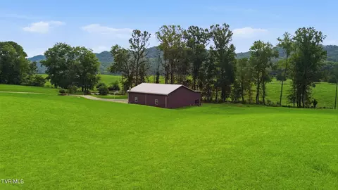Exterior - 961 Pemberton Road Bristol Tn 37620, Bristol, TN 37620 photo 16 of 19