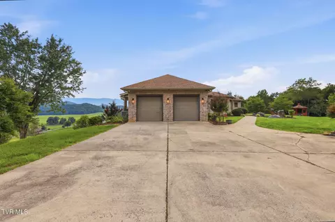 Exterior - 961 Pemberton Road Bristol Tn 37620, Bristol, TN 37620 photo 5 of 19