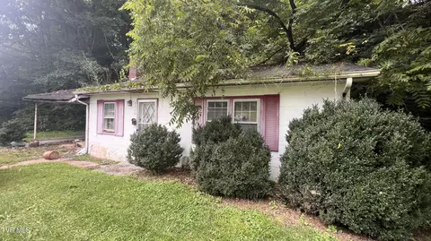 1935 Divide Road Mountain City Tn 37683, Mountain City, TN 37683