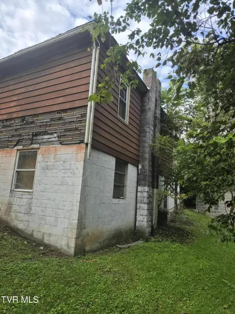 Exterior - 227 Combs Road Pennington Gap Va 24277, Pennington Gap, VA 24277 photo 3 of 7