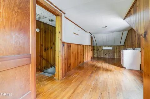 Entry Way - 725 Prospect Avenue Bristol Va 24201, Bristol, VA 24201 photo 1 of 1
