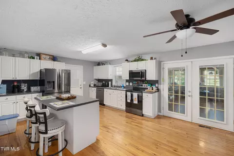 Kitchen - 214 Sunny Hill Court Fall Branch Tn 37656, Fall Branch, TN 37656 photo 1 of 2
