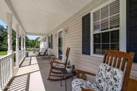 Exterior - 214 Sunny Hill Court Fall Branch Tn 37656, Fall Branch, TN 37656 photo 4 of 11