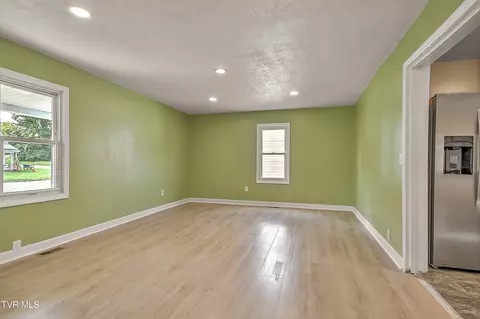 Living - 412 E Fairview Avenue Johnson City Tn 37601, Johnson City, TN 37601 photo 5 of 5