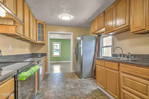 Kitchen - 412 E Fairview Avenue Johnson City Tn 37601, Johnson City, TN 37601 photo 4 of 6