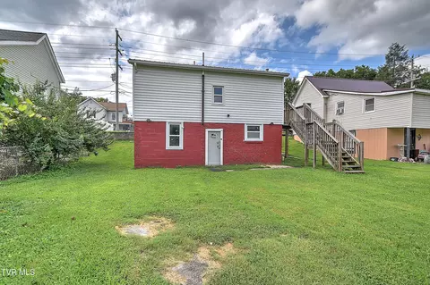Exterior - 412 E Fairview Avenue Johnson City Tn 37601, Johnson City, TN 37601 photo 6 of 9