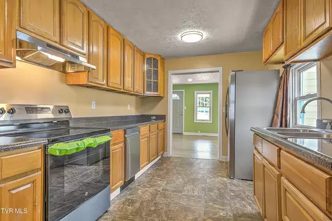 Kitchen - 412 E Fairview Avenue Johnson City Tn 37601, Johnson City, TN 37601 photo 6 of 6