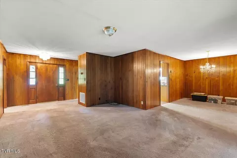 Living - 620 Valley Avenue Erwin Tn 37650, Erwin, TN 37650 photo 2 of 4