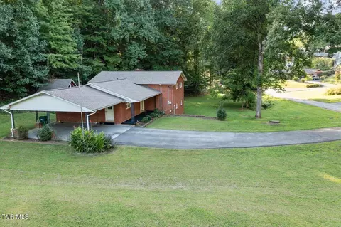 Exterior - 620 Valley Avenue Erwin Tn 37650, Erwin, TN 37650 photo 2 of 4