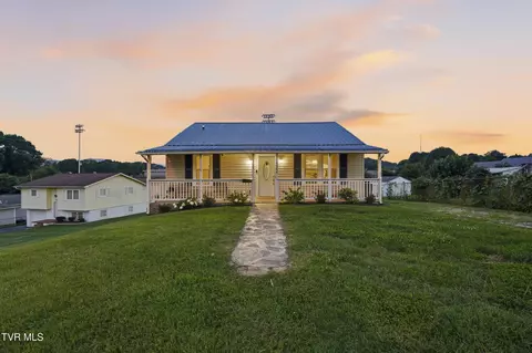 322 W Doe Avenue Elizabethton Tn 37643, Elizabethton, TN 37643