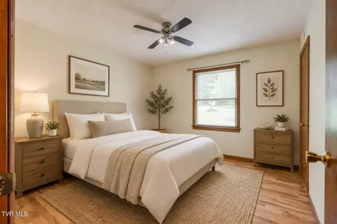 Bedroom - 100 Ridge Circle Drive Fall Branch Tn 37656, Fall Branch, TN 37656 photo 5 of 5