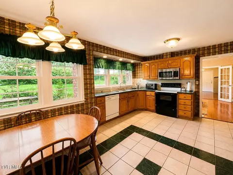 Kitchen - 501 E 9th Avenue Johnson City Tn 37601, Johnson City, TN 37601 photo 9 of 9