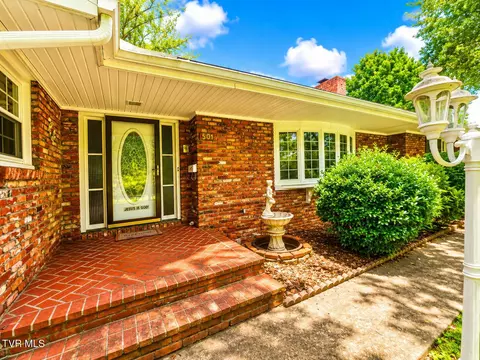 Exterior - 501 E 9th Avenue Johnson City Tn 37601, Johnson City, TN 37601 photo 7 of 26